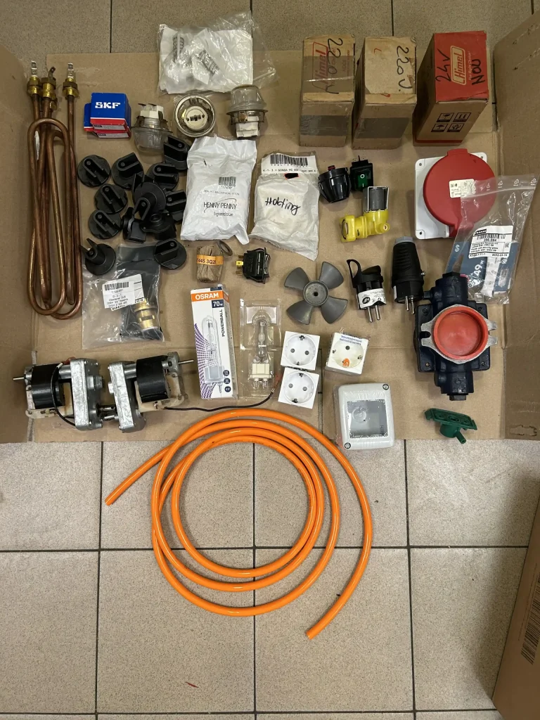 Piese de schimb pentru echipamente profesionale în depozitul Polidom